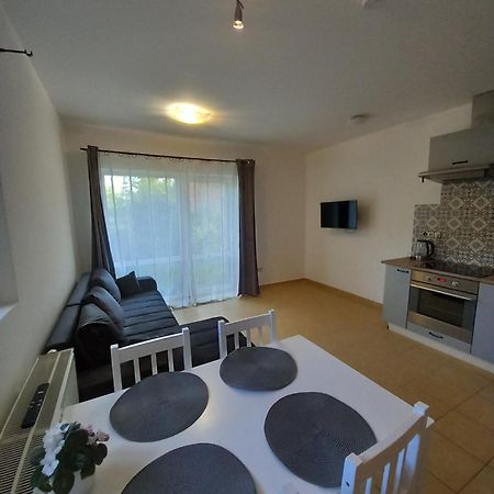 Appartamento Spi V Kuklenach 1 Hradec Králové Esterno foto